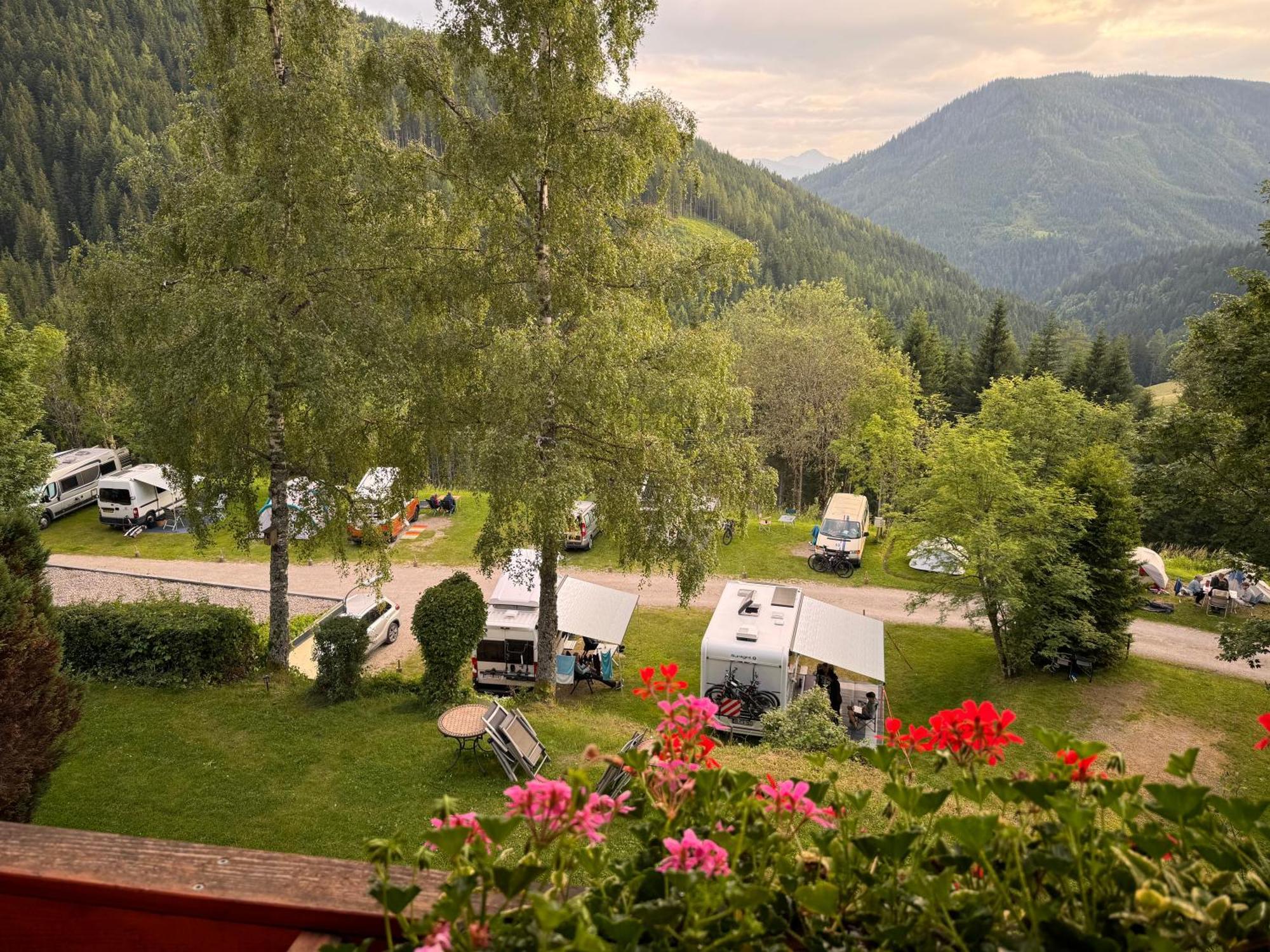 Fruehstueckspension Gsenger Ramsau am Dachstein Exterior foto